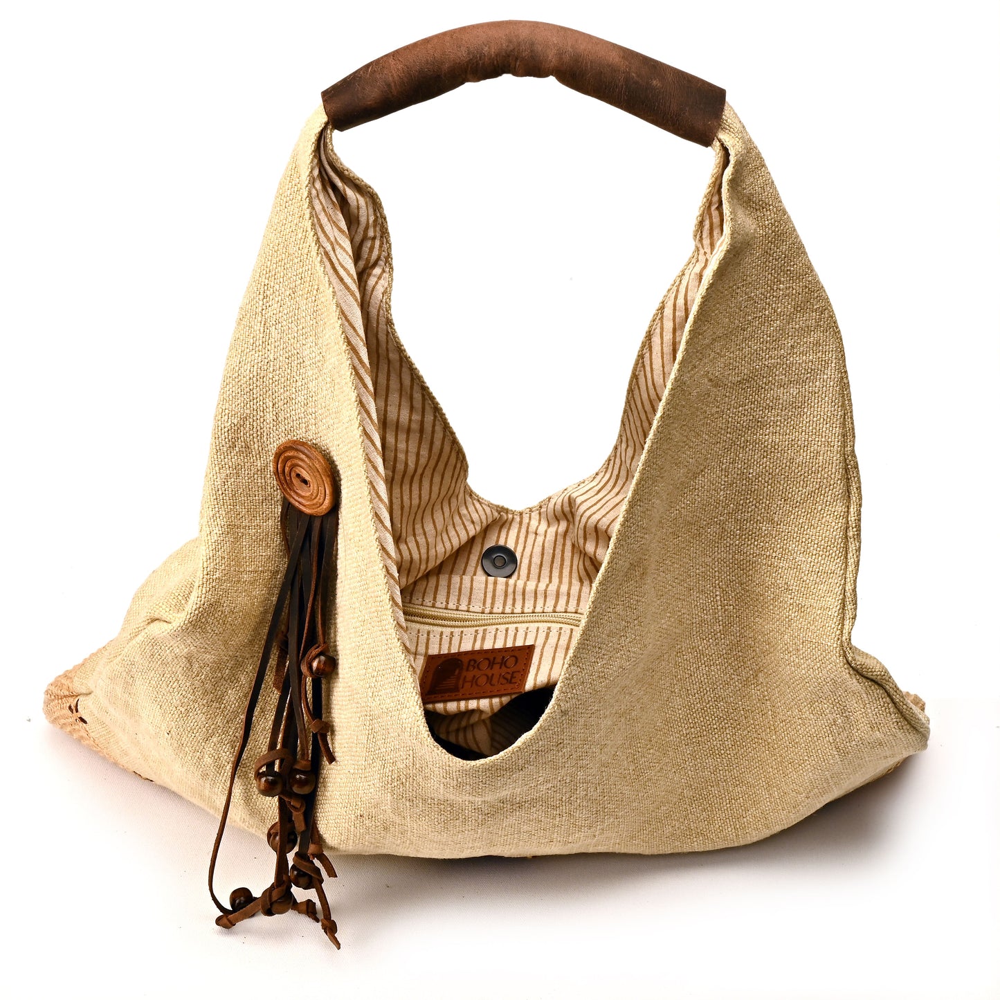 The Nomad's Haven // Desert Sand
